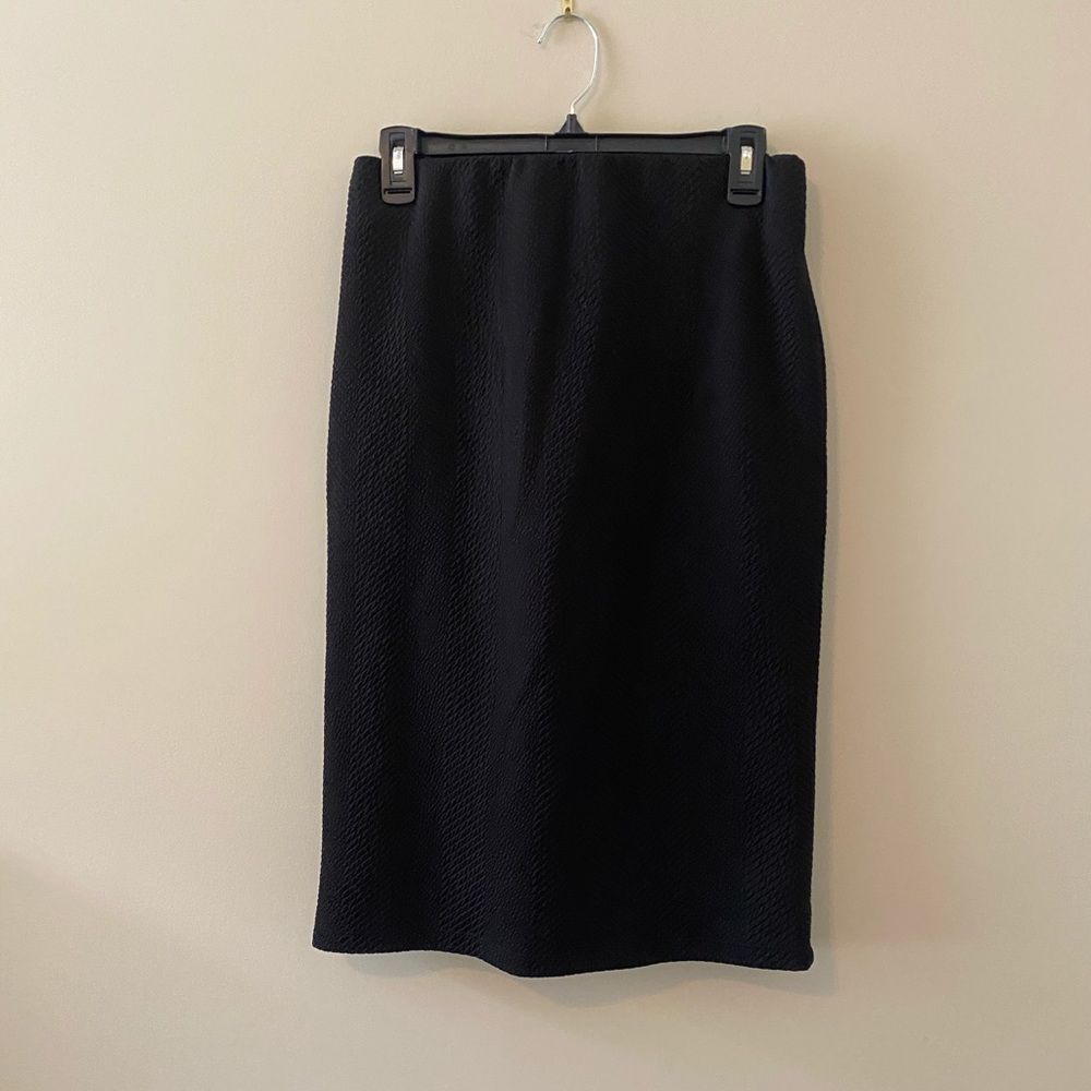 Boutique Essentials Black Straight Skirt